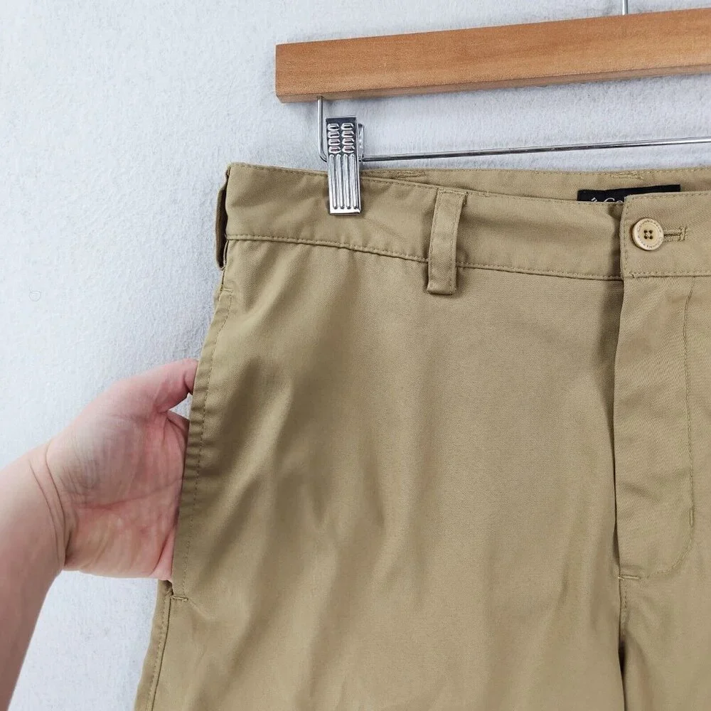 Columbia Shorts Mens 32 Khaki Tan Golf Performance Omni Wick Flat Front Chino